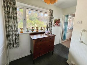 Entrance hall- click for photo gallery